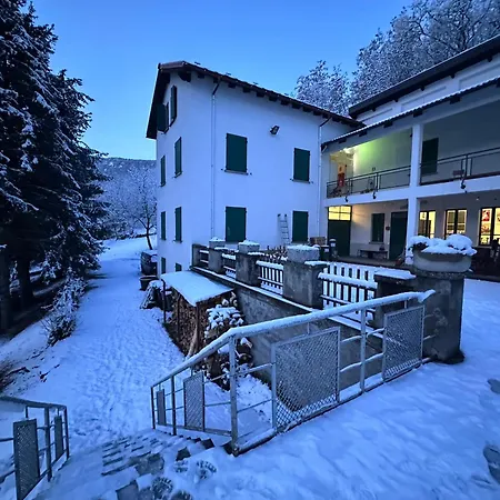 펜션 Tana Della Volpe *