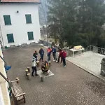 Tana Della Volpe *